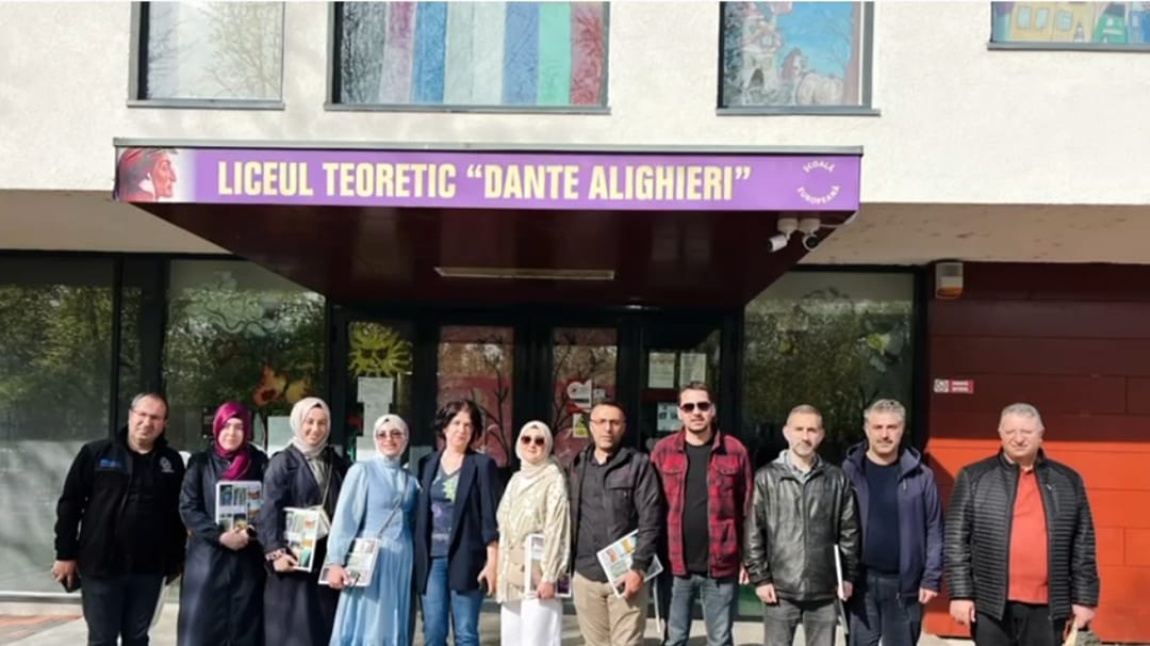 Öğretmenlerimiz Avrupa'daki Erasmus+ Eğitimlerini Tamamladı